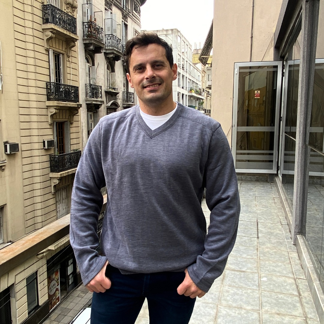 Buzo Sweter Hombre Denver Clasico Liso Importado Premium - Imagen 13