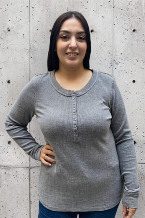 Remera Blusa Mujer Amplia Escote Botones Texturada Importada