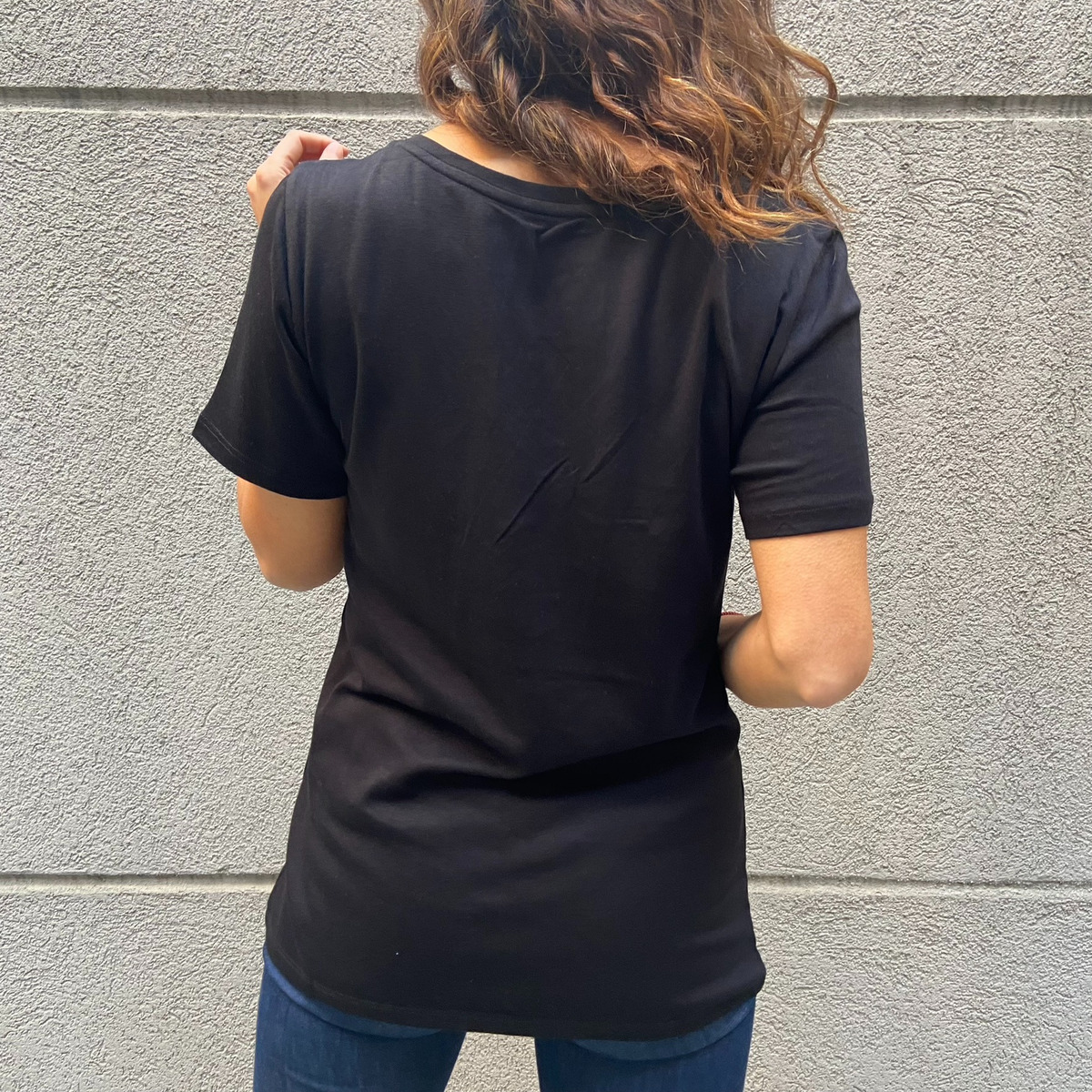 Remera Básica Manga Corta Calidad Premium Cuello V Importada - Imagen 7